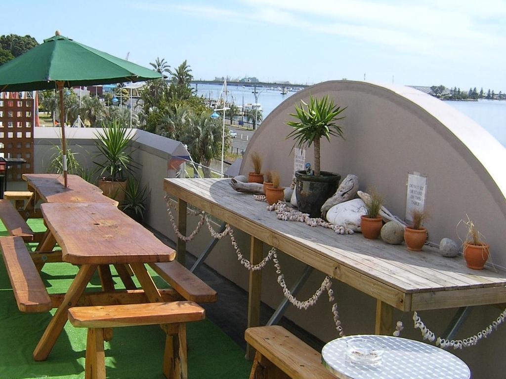 Harbourside City Backpackers Tauranga Buitenkant foto